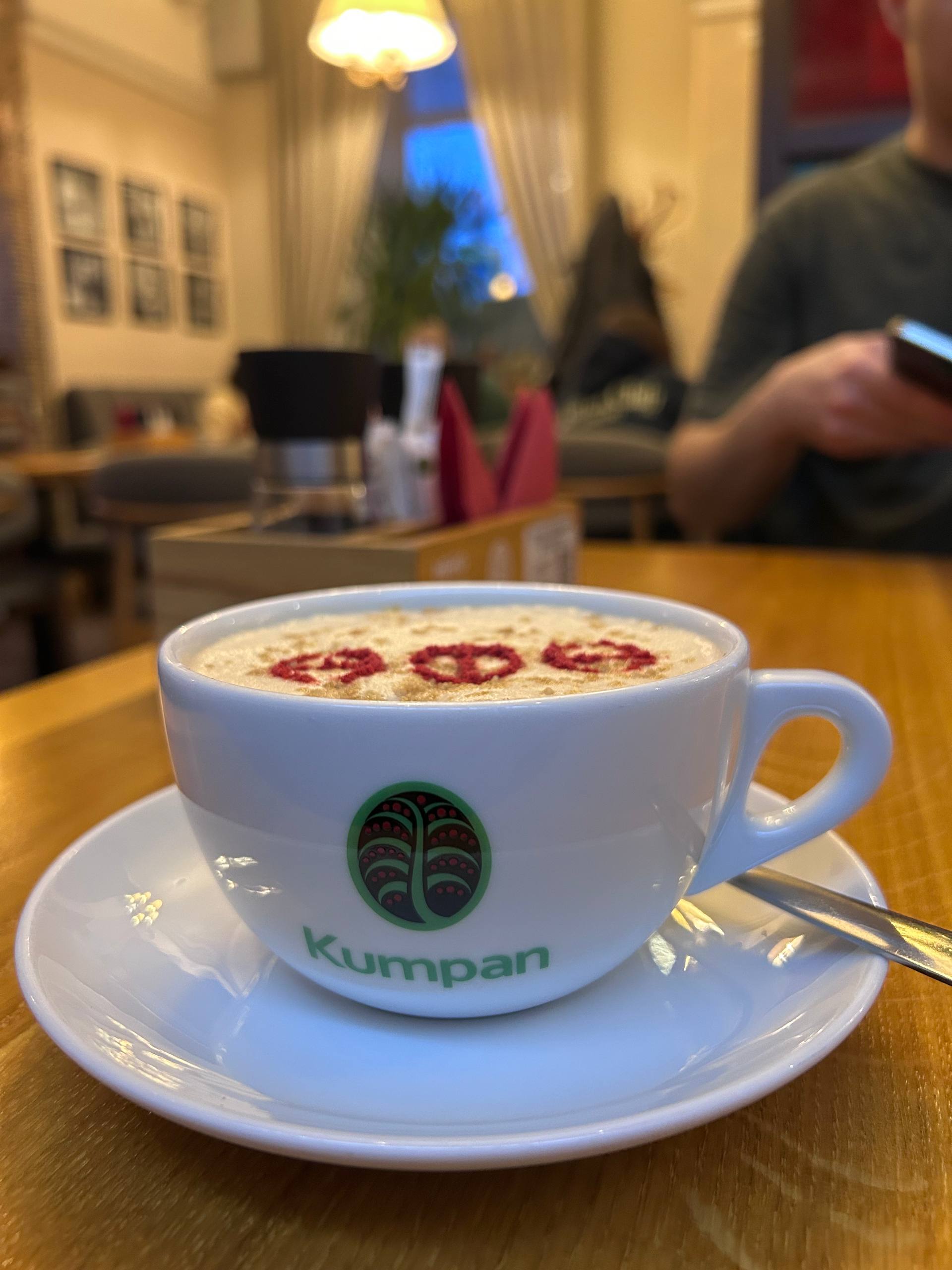 Кофе в кафе Kumpan, Уфа